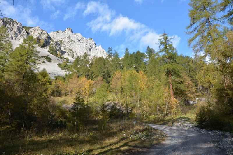 In Richtung St Magdalena mountainbiken im Halltal, Karwendel