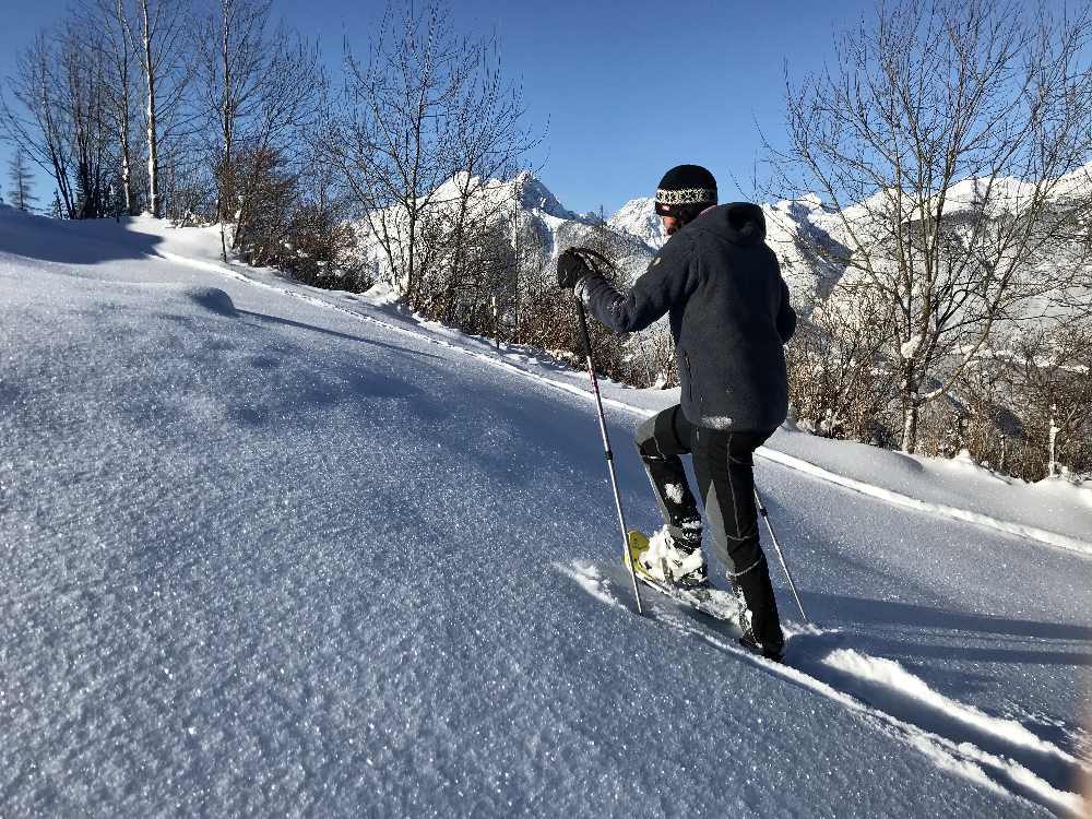 Schneeschuhe Test:  Beim Schneeschuhwandern testen wir die Tubbs Schneeschuhe im Karwendel