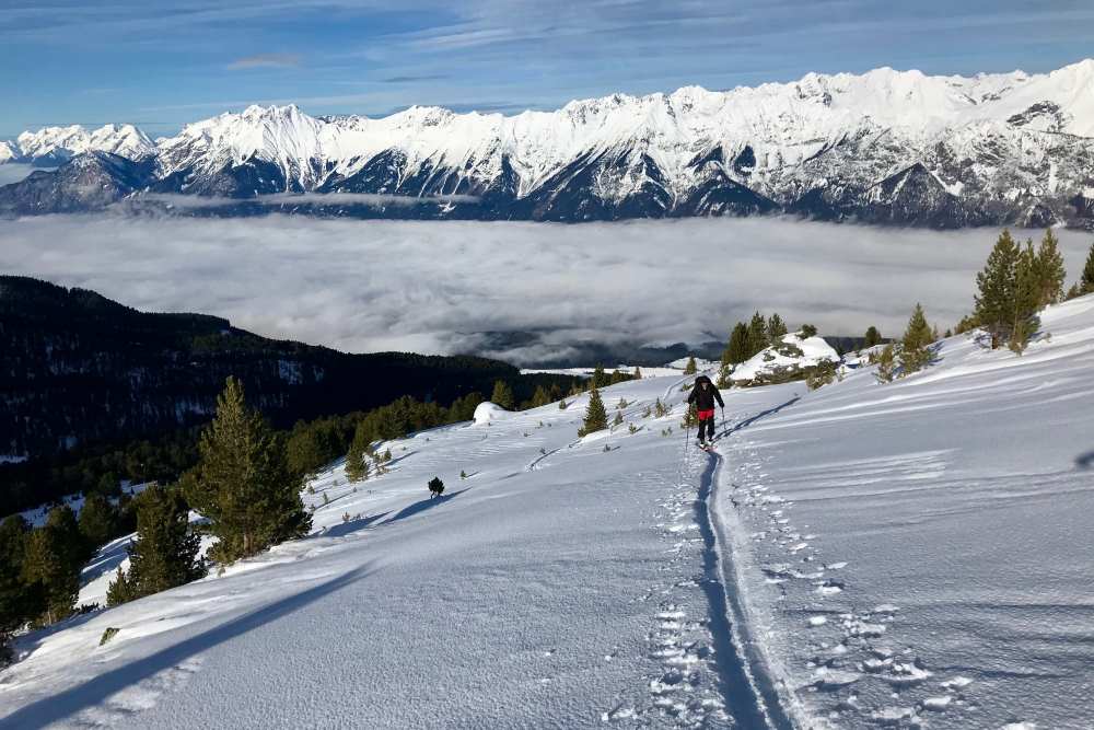 Glungezer Skitour - Zustieg auf der Piste, oben das schöne freie Gelände