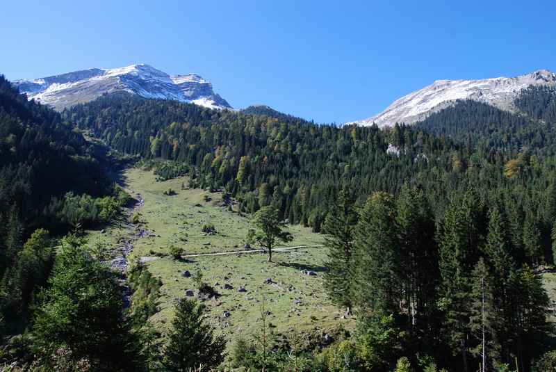 Auf dem Weg zur Vereiner Alm mountainbiken im Karwendelgebirge