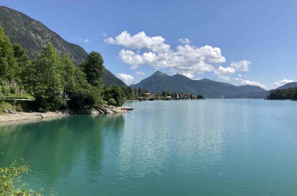 Wunderschöne Radtour: Einmal rund um den ganzen Walchensee, gut 25 Kilometer lang