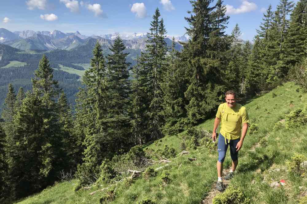 Demeljoch wandern: Sehr toller Blick vom Wandersteig auf das Karwendel!