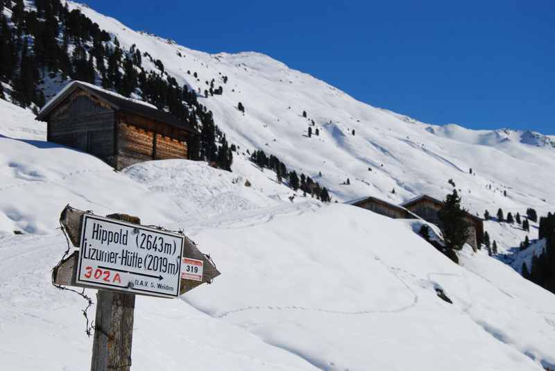 Oberhalb der Weidener Hütte geht es nur mit Tourenski weiter, eine tolle Winterlandschaft