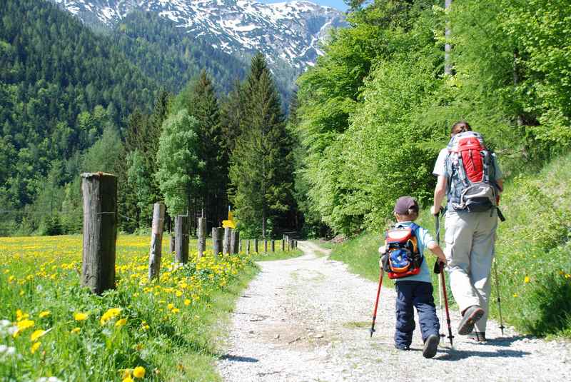 Auf die Weissenbachhütte wandern im Karwendel, Tirol