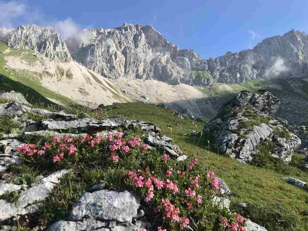 Die Kulisse des Wettersteingebirge auf unserer mehrtägigen Hüttenwanderung