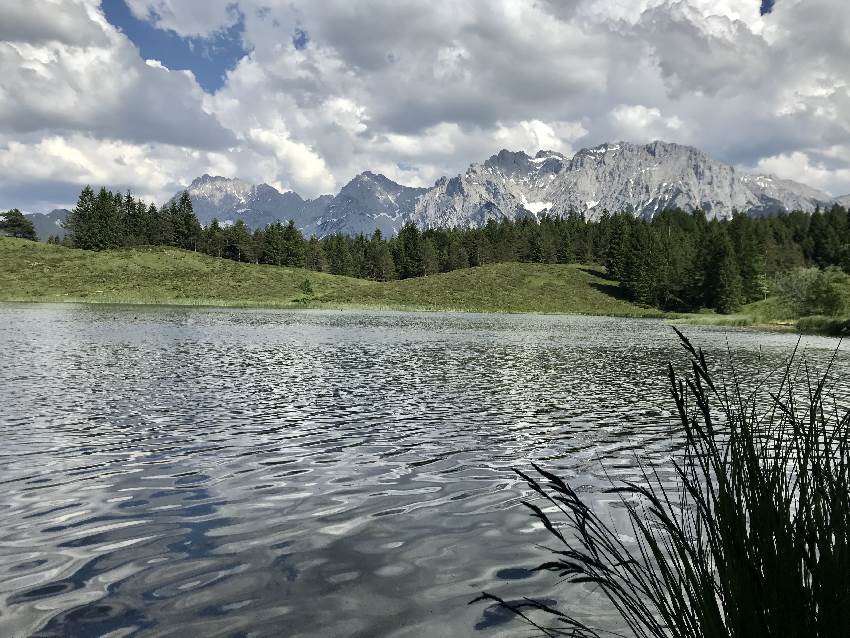 Mittenwald wandern: Zum Wildensee am Kranzberg - mit dem Blick auf´s Karwendel