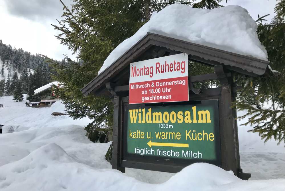 Und hier geht es zur Wildmoosalm - die Alm ist eine eigene Welt, muss man mögen...