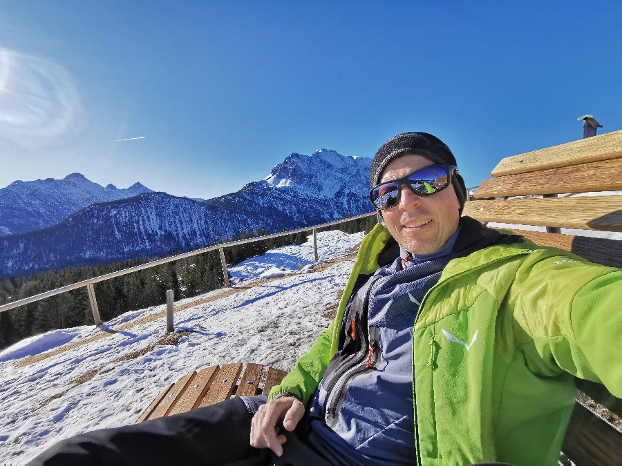 Mittenwald winterwandern: So ist es oben am Kranzberg bei schönem Wetter