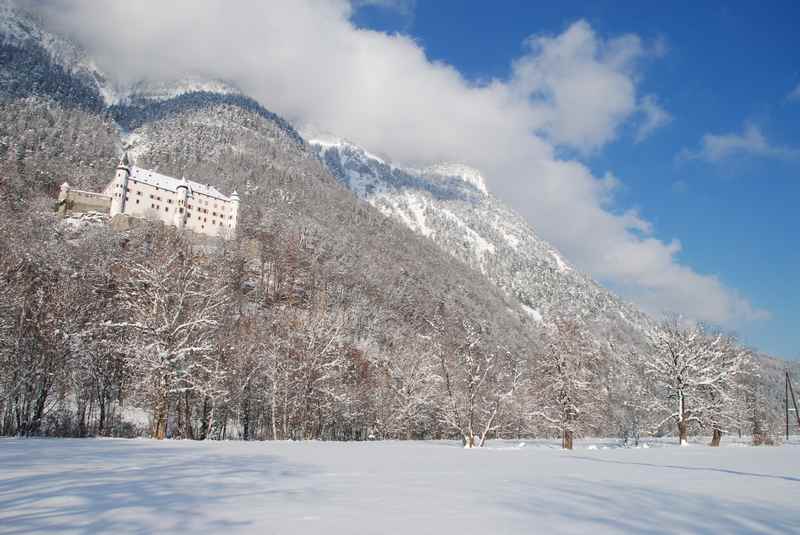 Winterwanderung Schloss Tratzberg - im verschneiten Inntal mit dem Karwendel