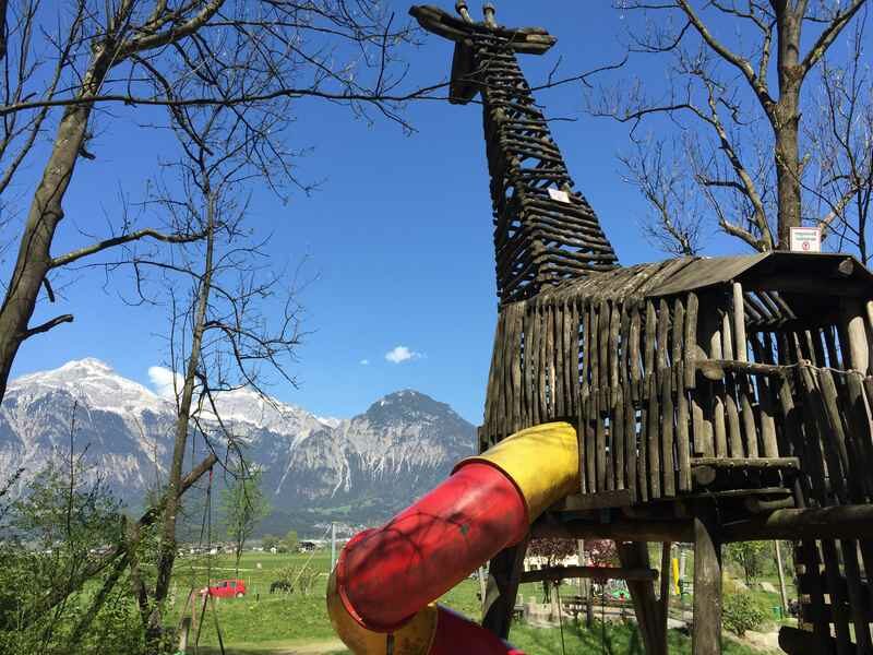  Beliebt im Zillertal mit Kindern: Der  Spielplatz am Schlitterer See 