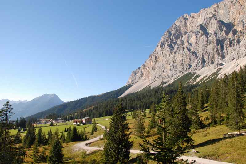 Am Fuße der Zugspitze im Wettersteingebirge