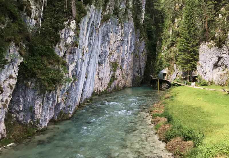 Das ist der eigentliche Eingang in die Leutaschklamm. Hier startete früher die Klammwanderung.