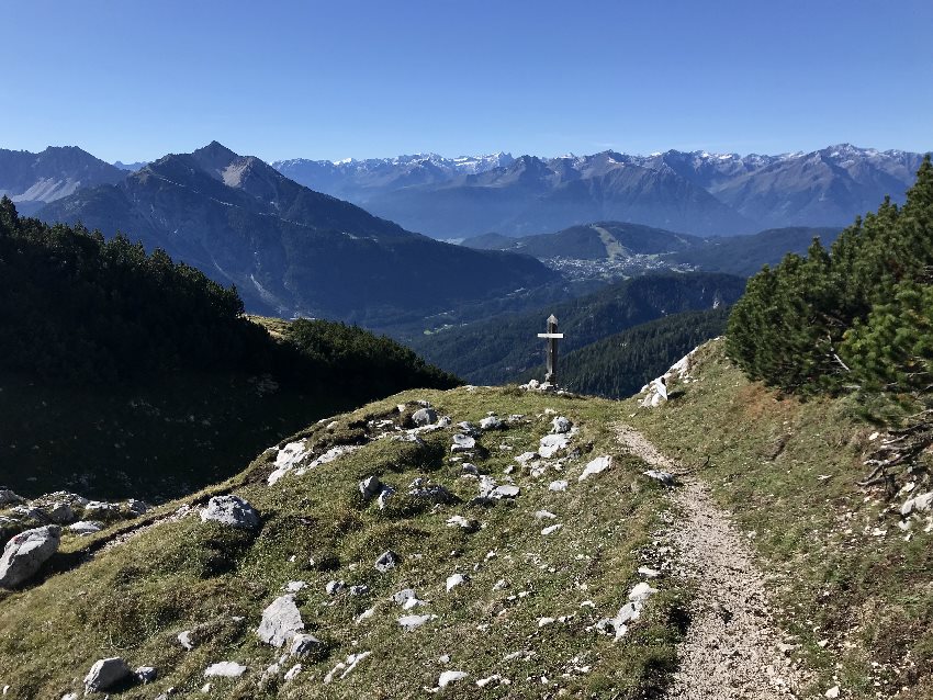 Ausblick auf Seefeld und das Karwendel, wenige Gehminuten oberhalb der Arnspitzhütte