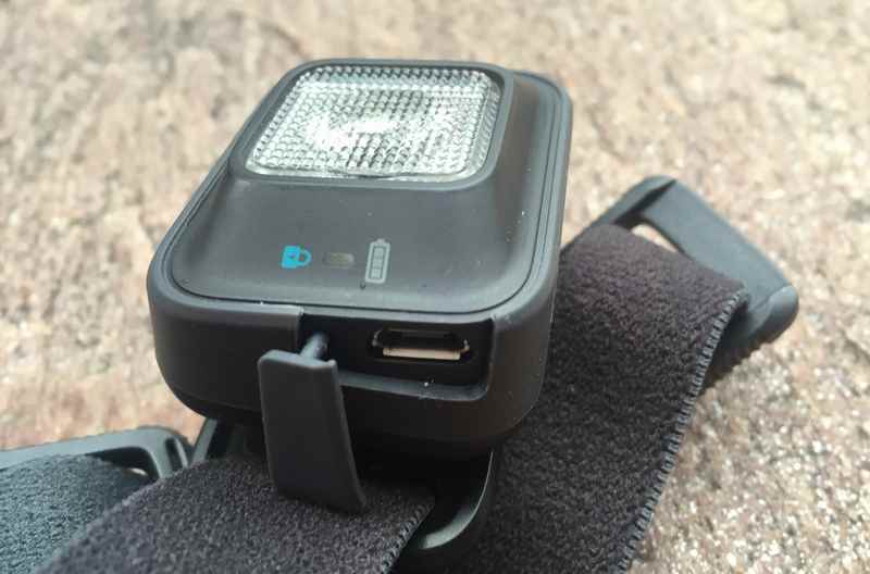 Eine lichtstarke LED Lampe mit integriertem Akku. Laden per USB Kabel.