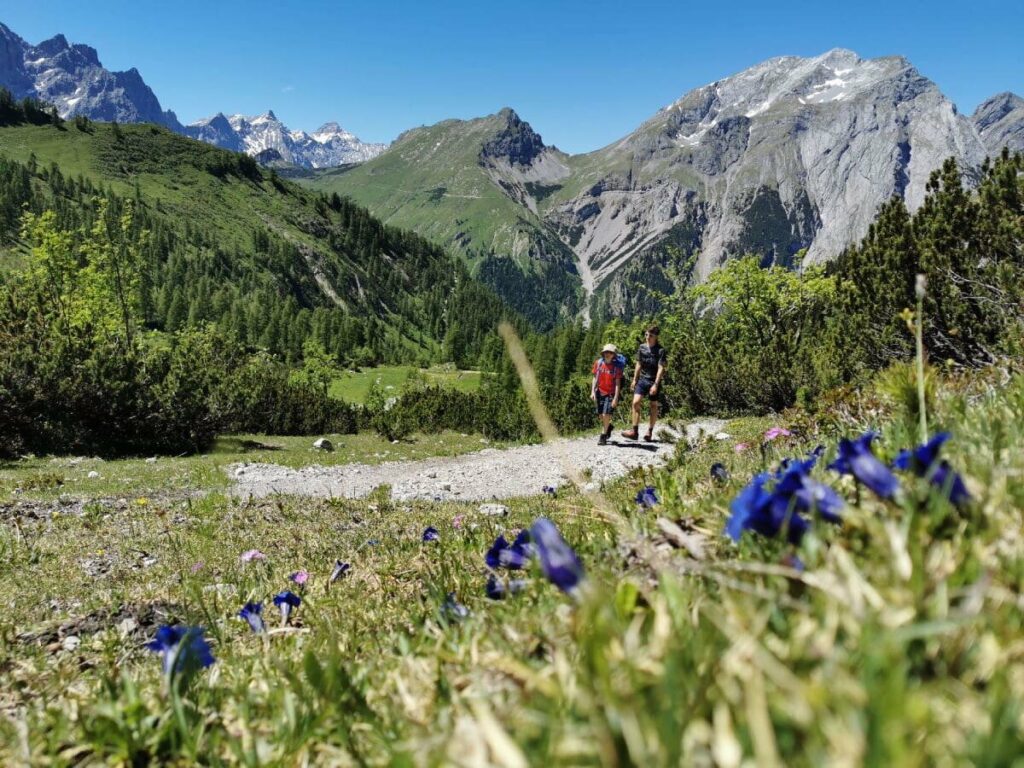 4 tägige Wanderung von Hütte zu Hütte - Hüttenwanderungen vom Karwendel in die Tuxer Alpen