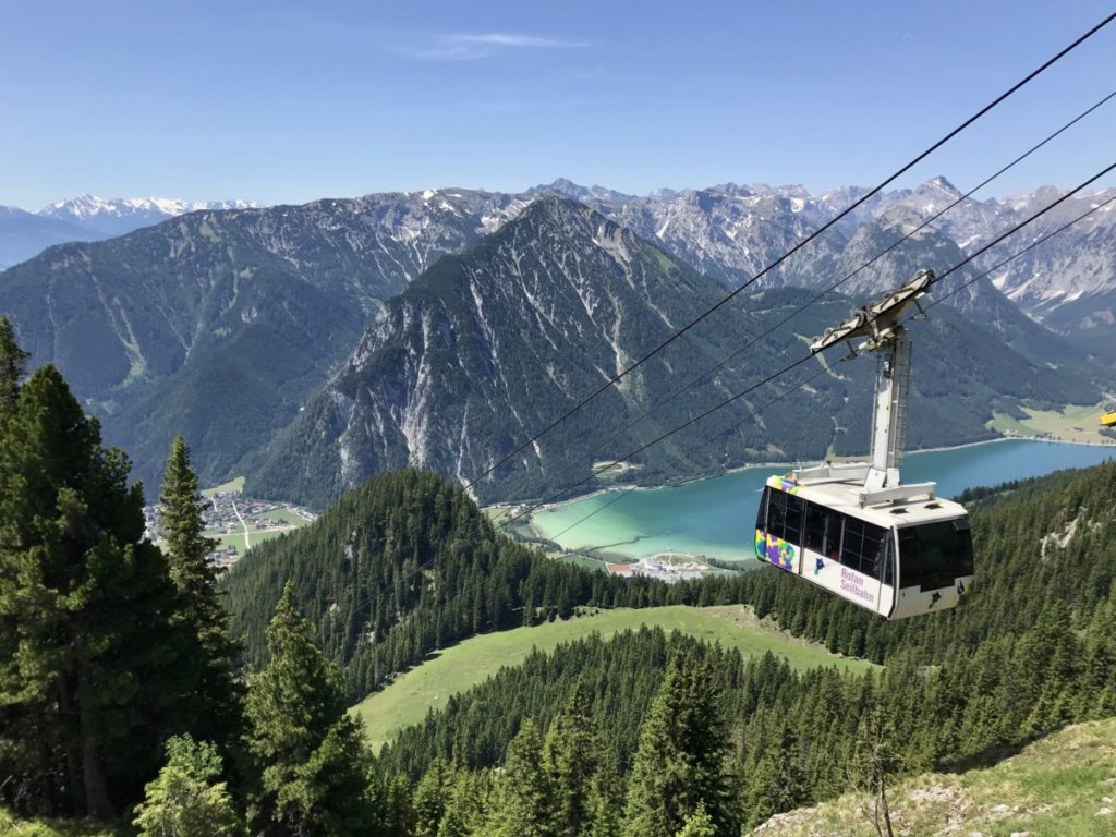 Bergbahnfahrt mit Seeblick - nach dem Haidachstellwand Klettersteig mit der Rofanseilbahn zurück ins Tal