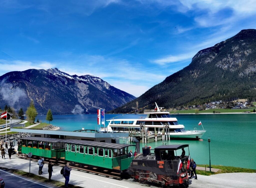 Top Ausflug im Karwendel: Mit der Achenseebahn