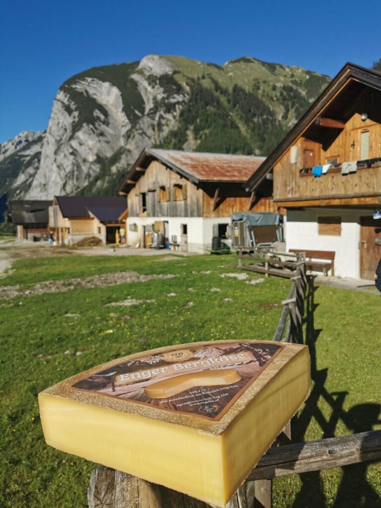 Die gemütlichen Ahornboden Hütten der Eng Alm - mit dem echten Enger Bergkäse