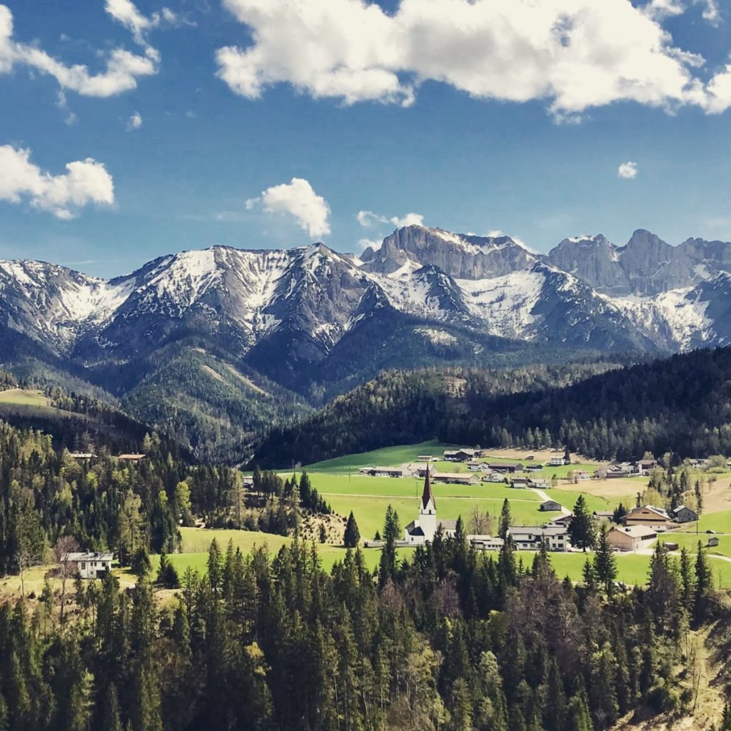 Mein Alpen Sommer - wenn im Frühling die Sonne den Schnee verschwinden lässt