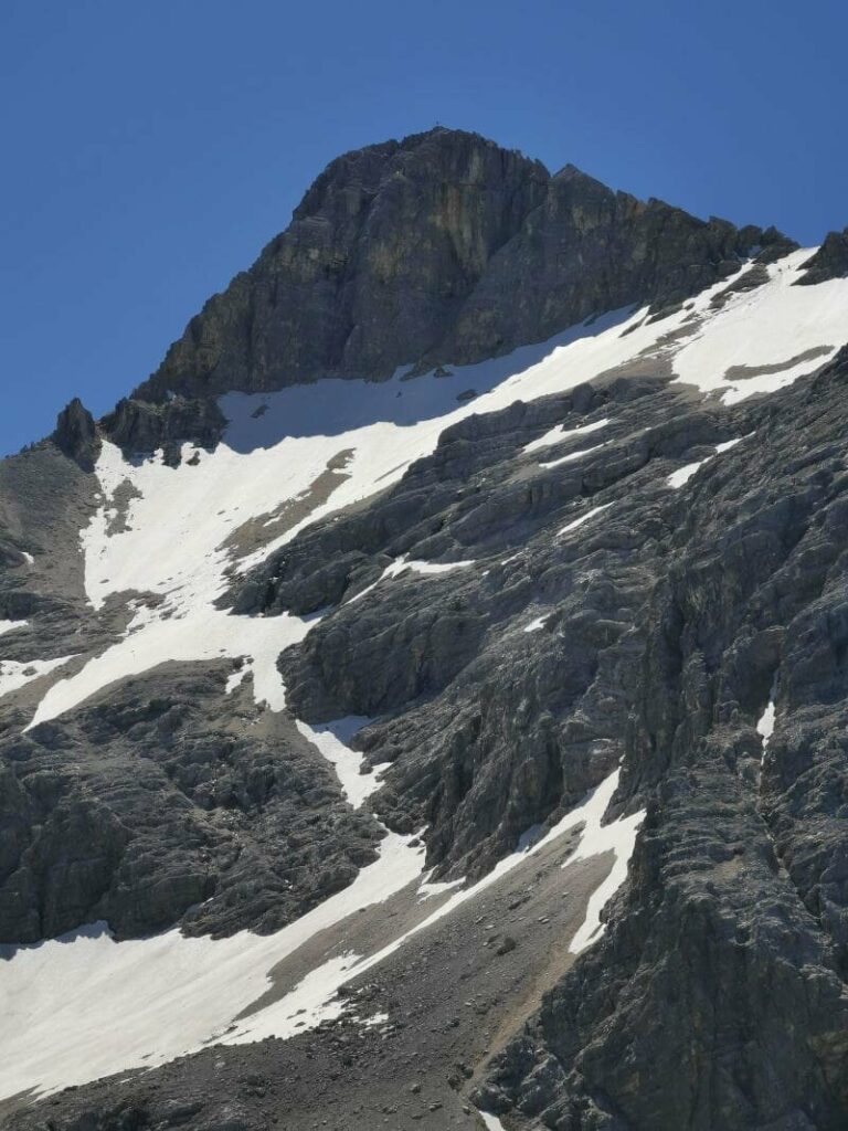 Blick auf den Gipfel der Birkkarspitze mit dem Schlauchkar und dem Schlauchkarsattel