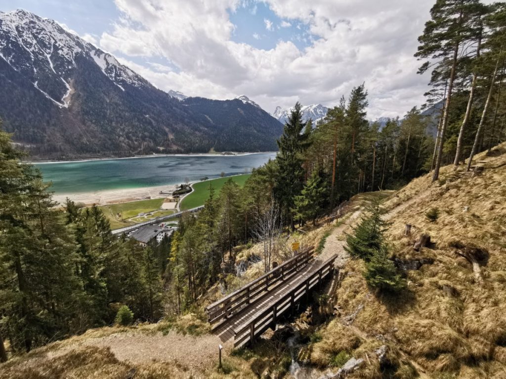 Das ist die Brücker beim Wasserfall am Achensee