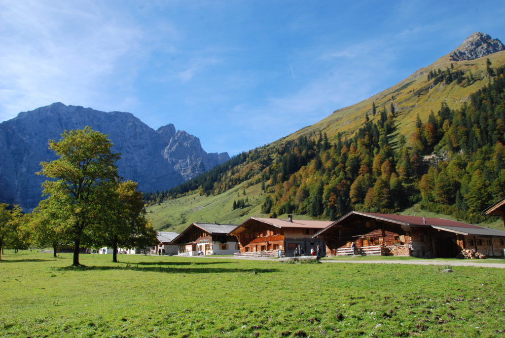 Das Almdorf der Engalm am Großen Ahornboden