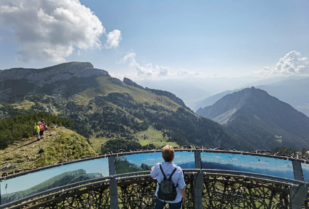 Zur Aussichtsplattform am Gschöllkopf wandern - mit einem 360 Grad Panoramablick!