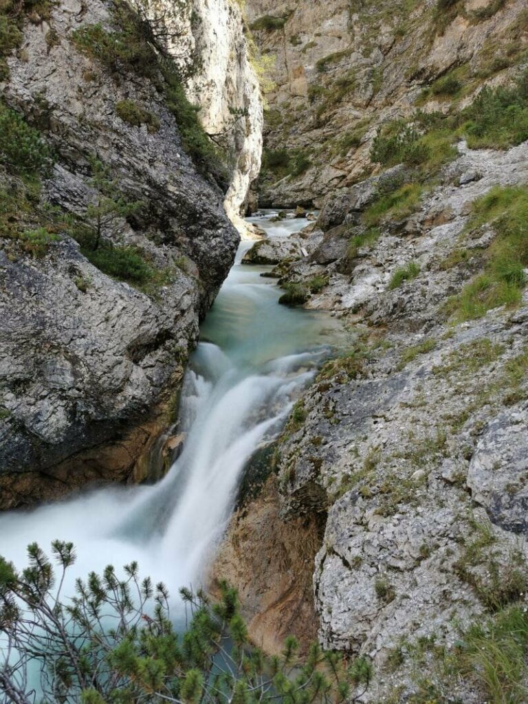 Gleirschklamm Wasserfall - vom Wandersteig der Klamm gesehen