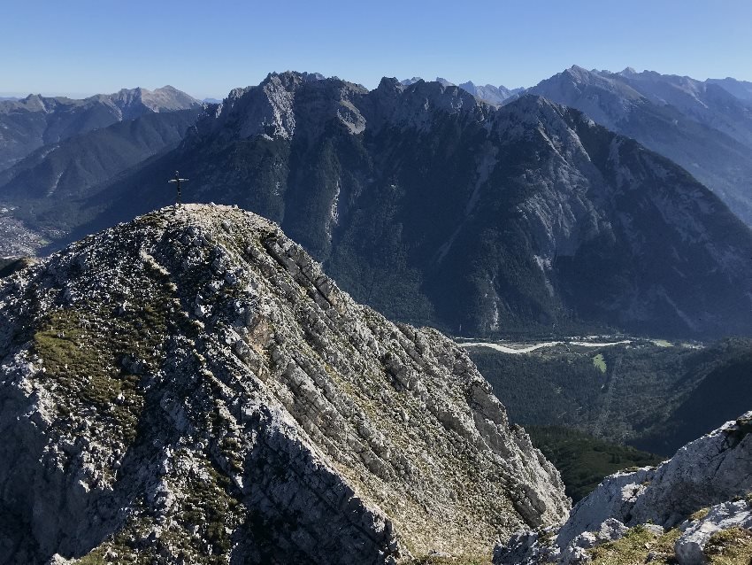 Grosse Arnspitze: Viel Aussicht zwischen Seefeld und Leutasch