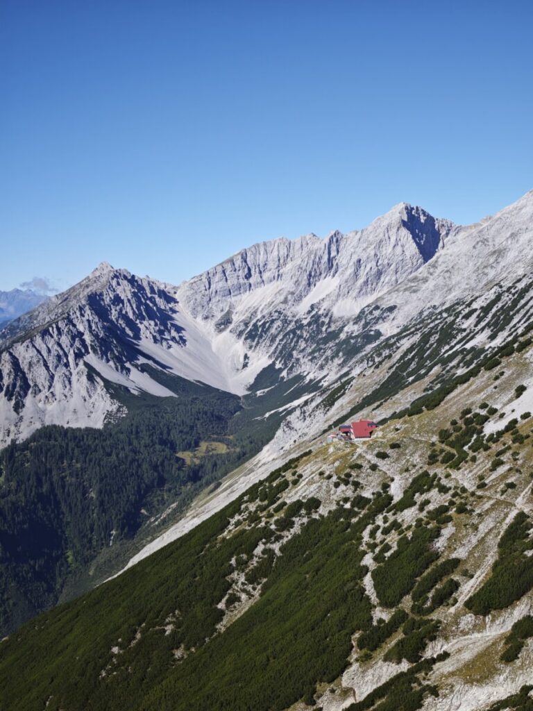 Blick zur Bettelwurfhütte