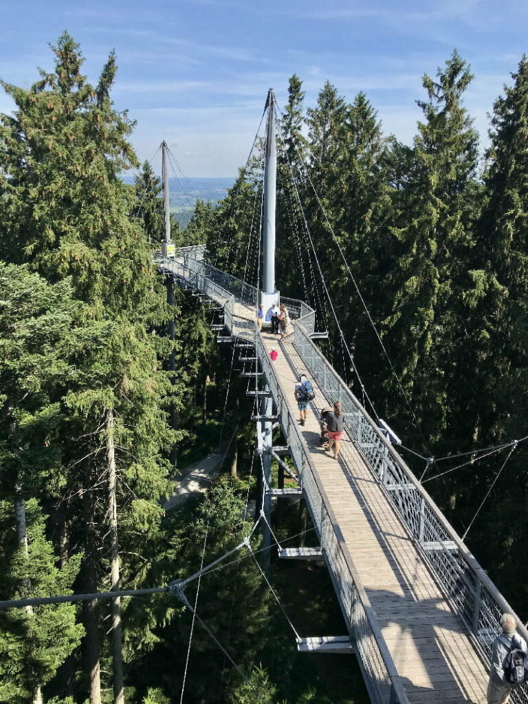 atemberaubende Hängebrücke Bayern - der Skywalk Allgäu