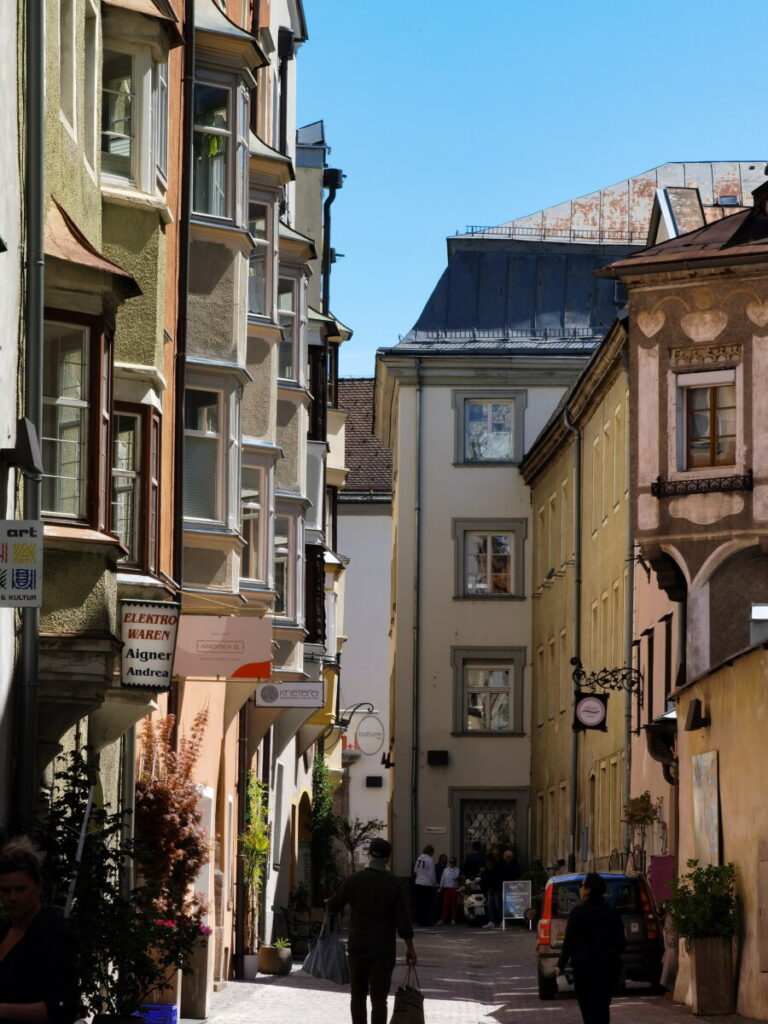 Hall in Tirol Altstadt - die engen Gassen mit den vielen Erkern sind sehenswert