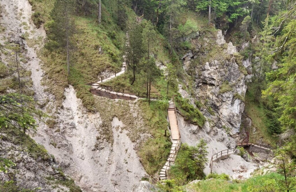 Blick zurück in die Hüttlebachklamm Krün