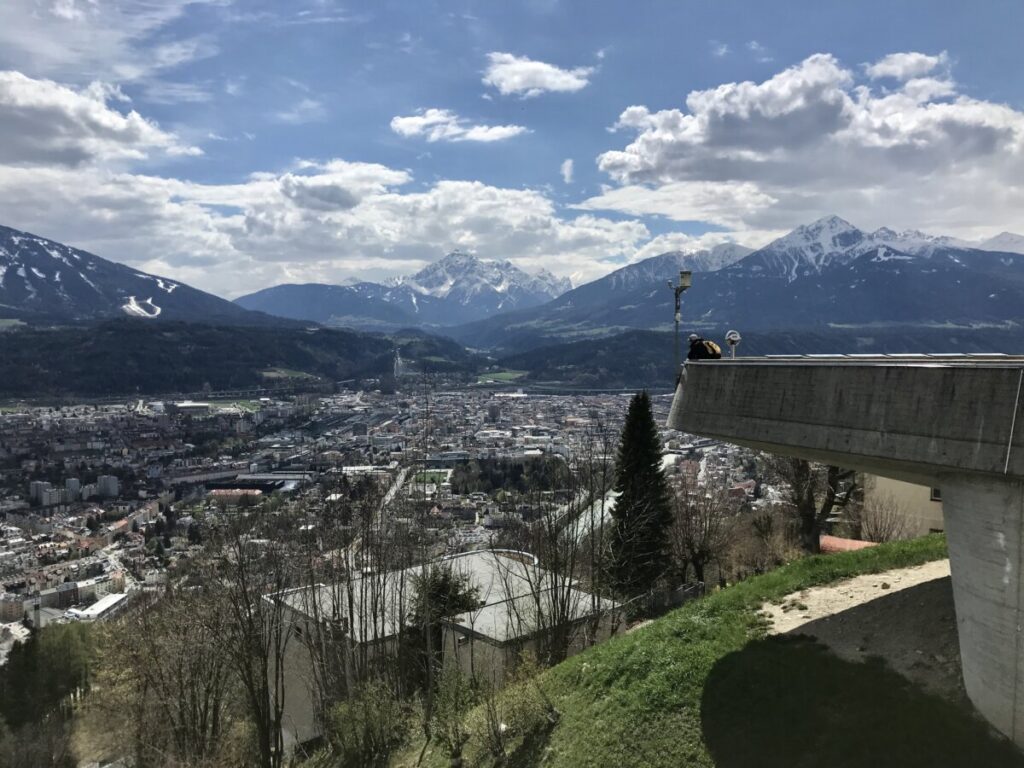 Hungerburg Aussicht am Hermann Buhl Platz