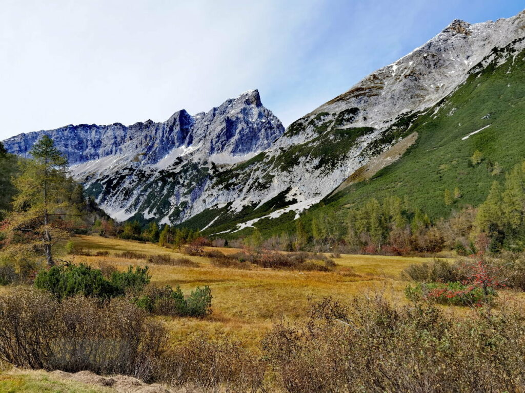 Vom Inntal zum Issanger im Halltal - traumhafter Herbst im Karwendel