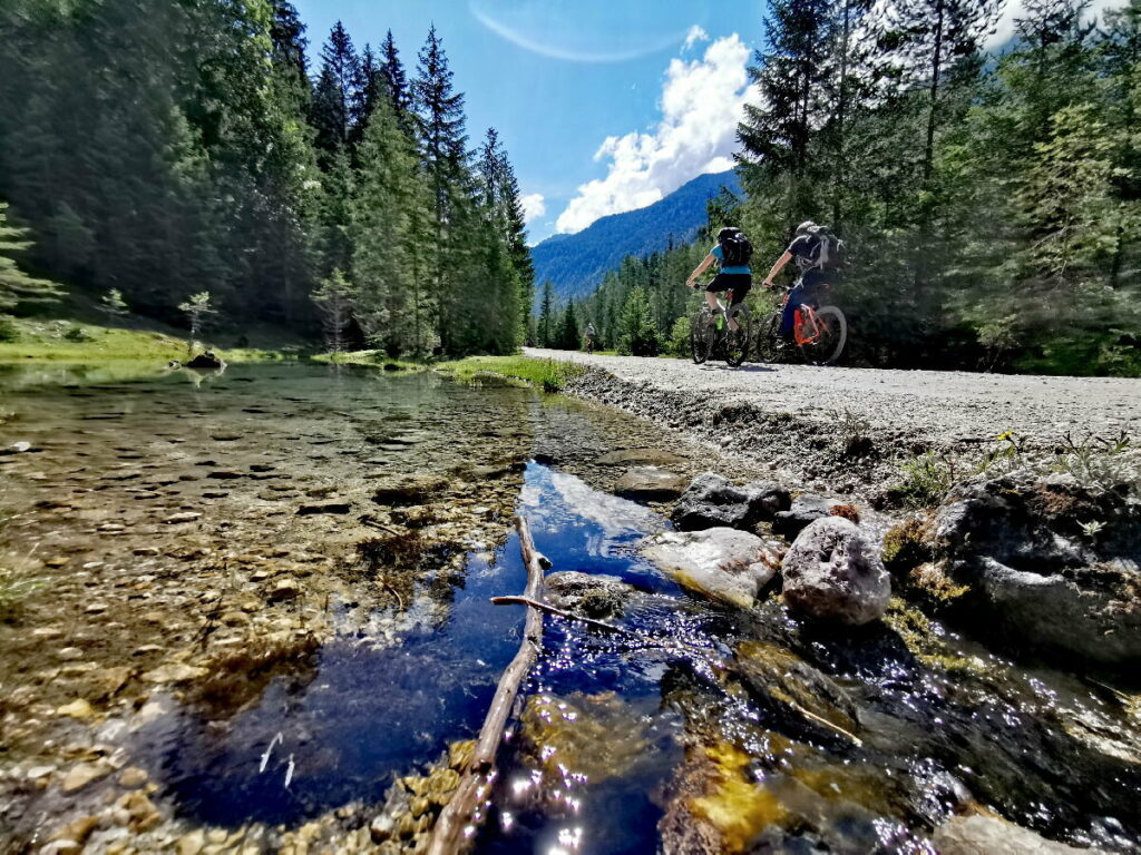 Einer der schönsten Plätze am Isarradweg! Kommt mit auf die schöne Reise.