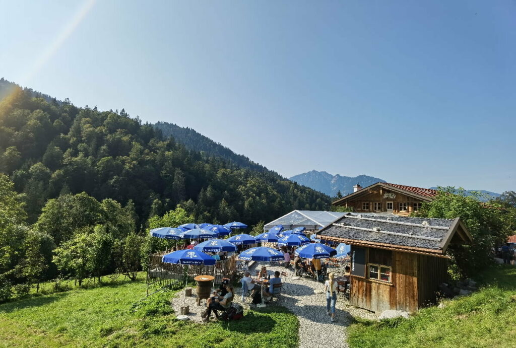 Unser Wanderziel oberhalb der Partnachklamm: Die Kaiserschmarrn Alm