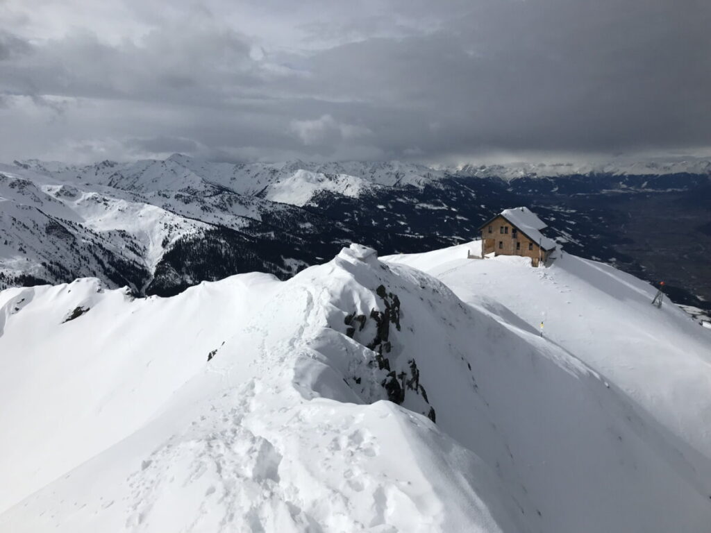 Im Winter auf dem Kellerjoch - beliebte Skitour zur Kellerjochhütte