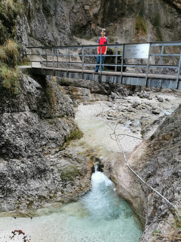 Viele Wasserfälle in Bayern findest du in der Almbachklamm, u.a. den Sulzer Wasserfall