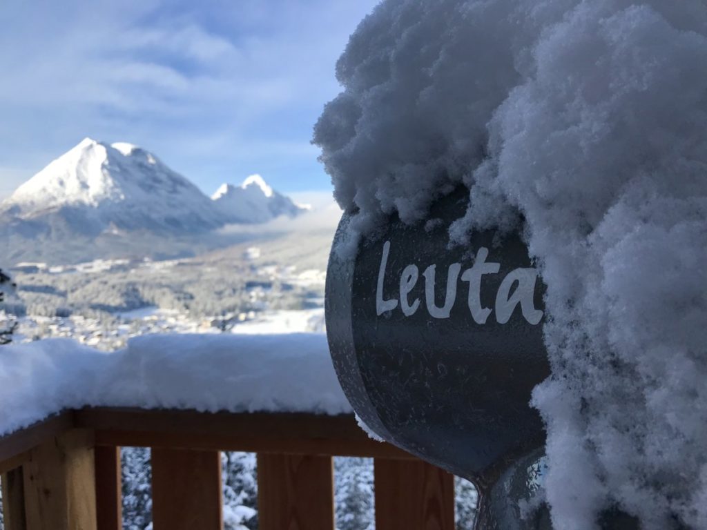 Die tolle Aussichtsplattform Kurblhang - Winterzauber mit Schnee, aber auch im Sommer schön!