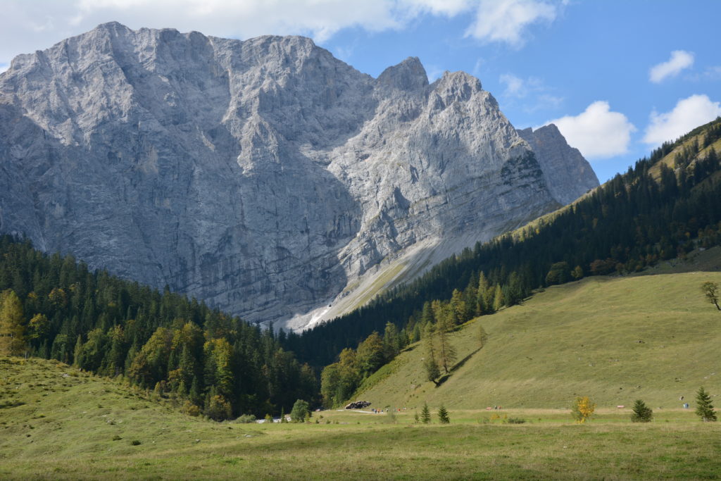 Ab der Mautstrasse Eng im Naturpark Karwendel wandern