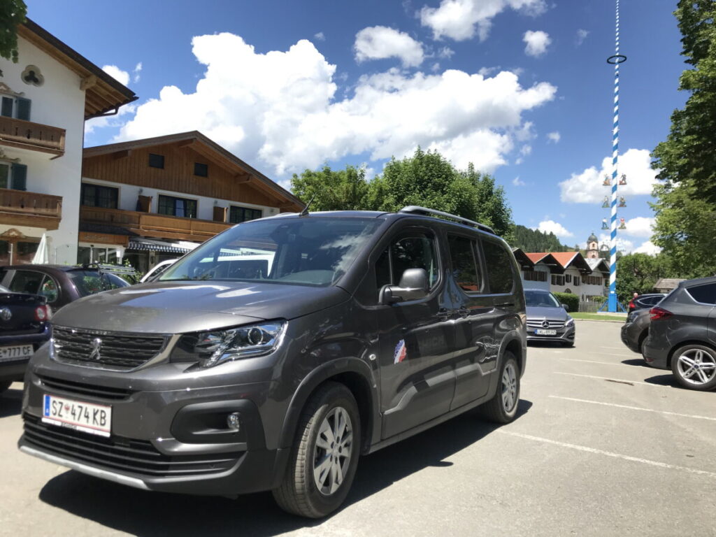 Zentral in Mittenwald Parken - am Dekan Karl Platz