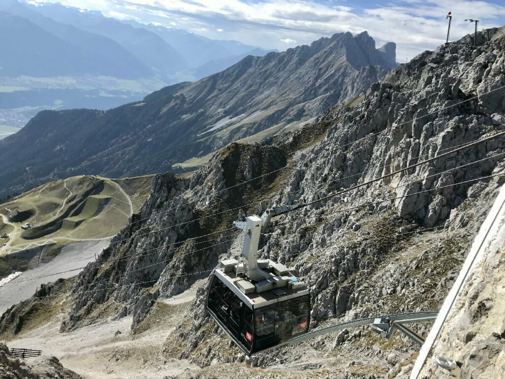 Ganz weit hinauf mit der Nordkettenbahn Innsbruck