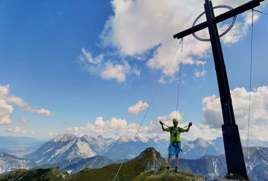 Erfolgreich geschafft - über dne Seefelder Klettersteig auf den Gipfel