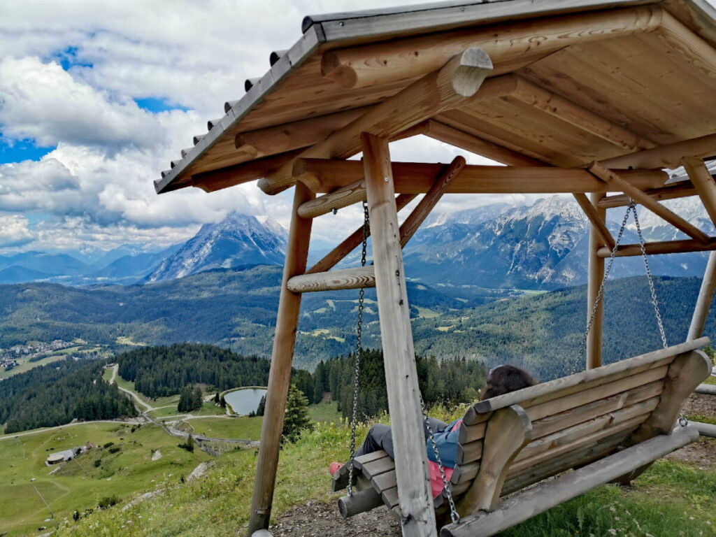 Seefeld Rosshütte - Panoramagenuß auf der Schaukel