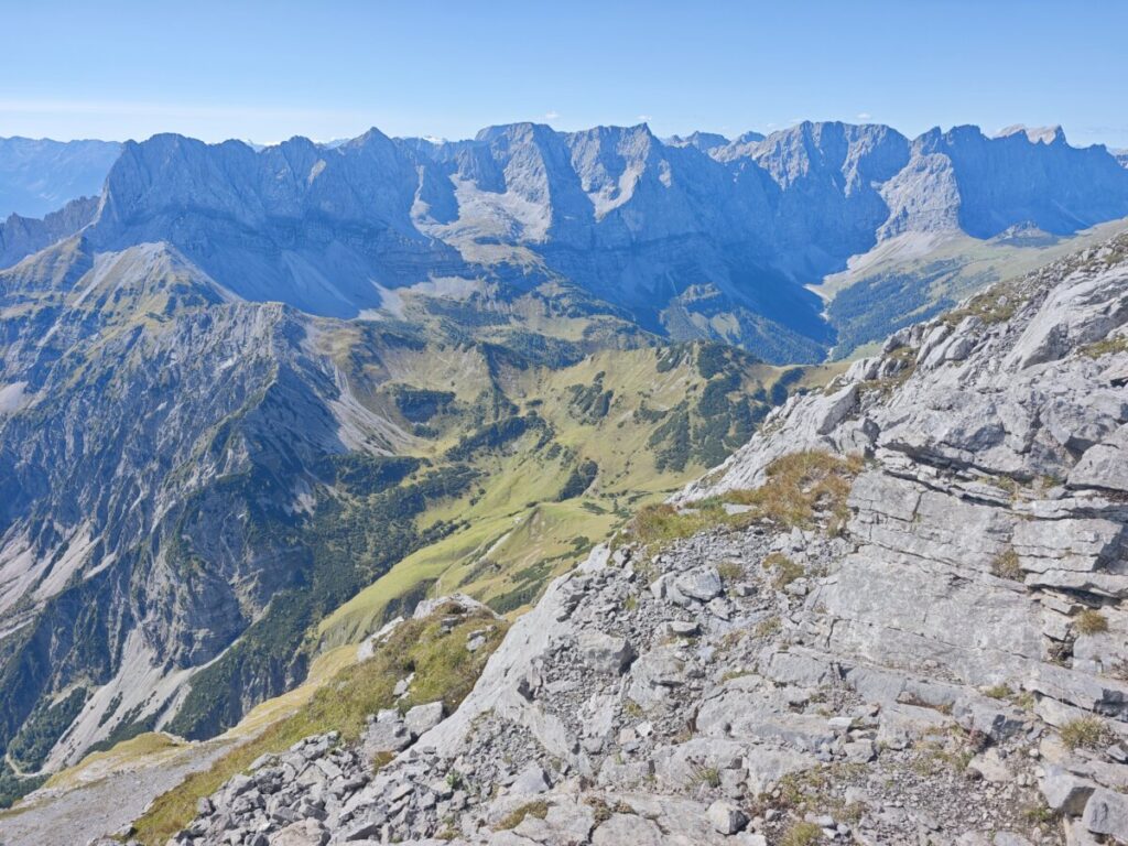 Karwendel Panorama mit den bekannten Gipfeln rund um die Eng