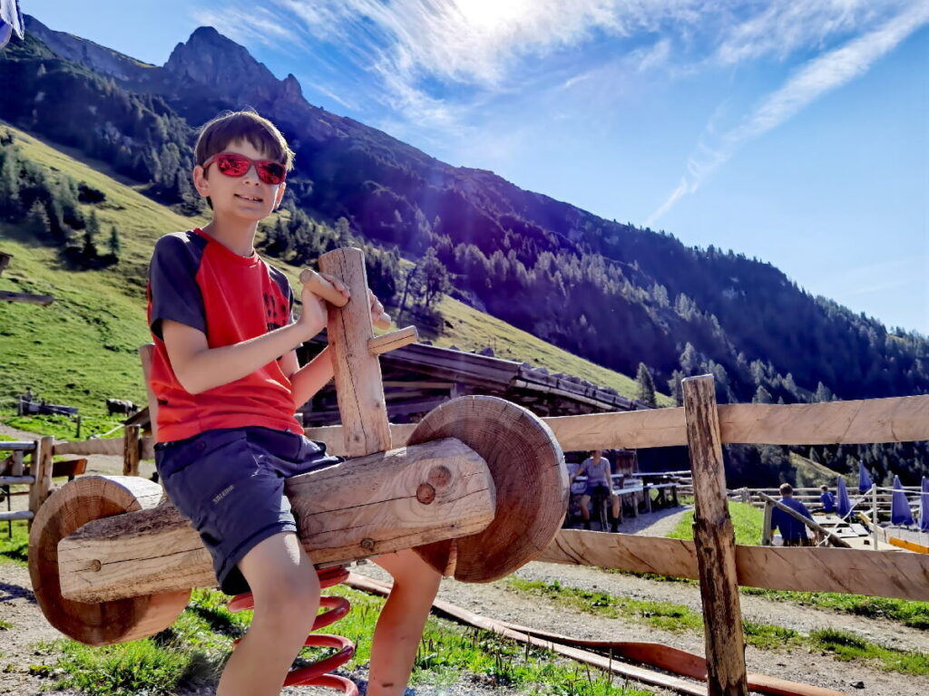 Spielplatz Hüttenübernachtung mit Kindern