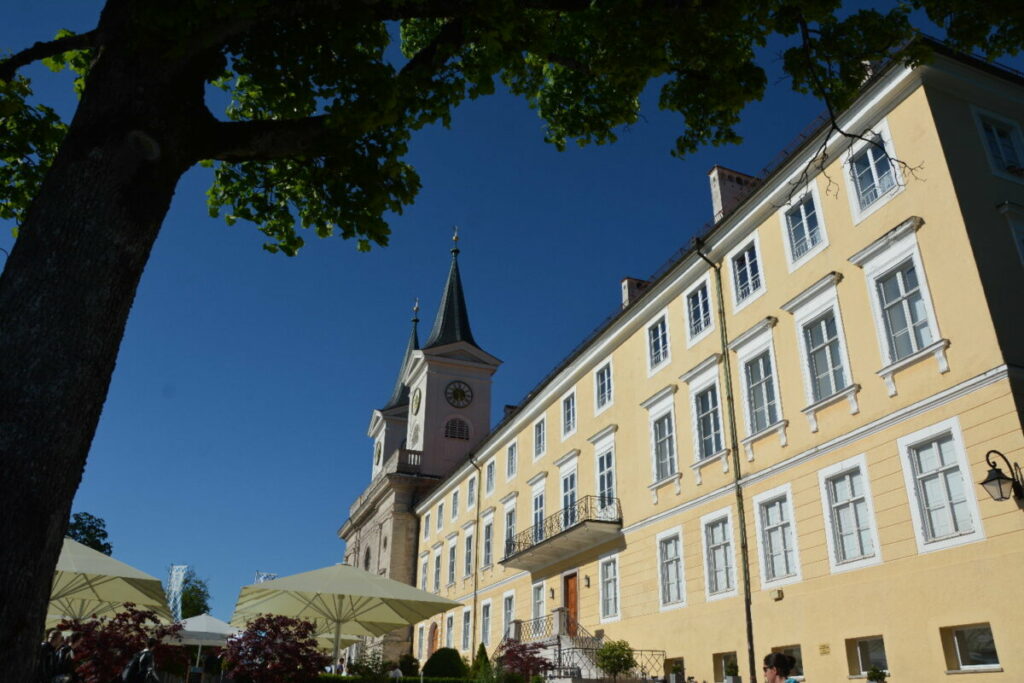 Tegernsee Urlaub - mit den monumentalen Bauwerken wie dem Kloster