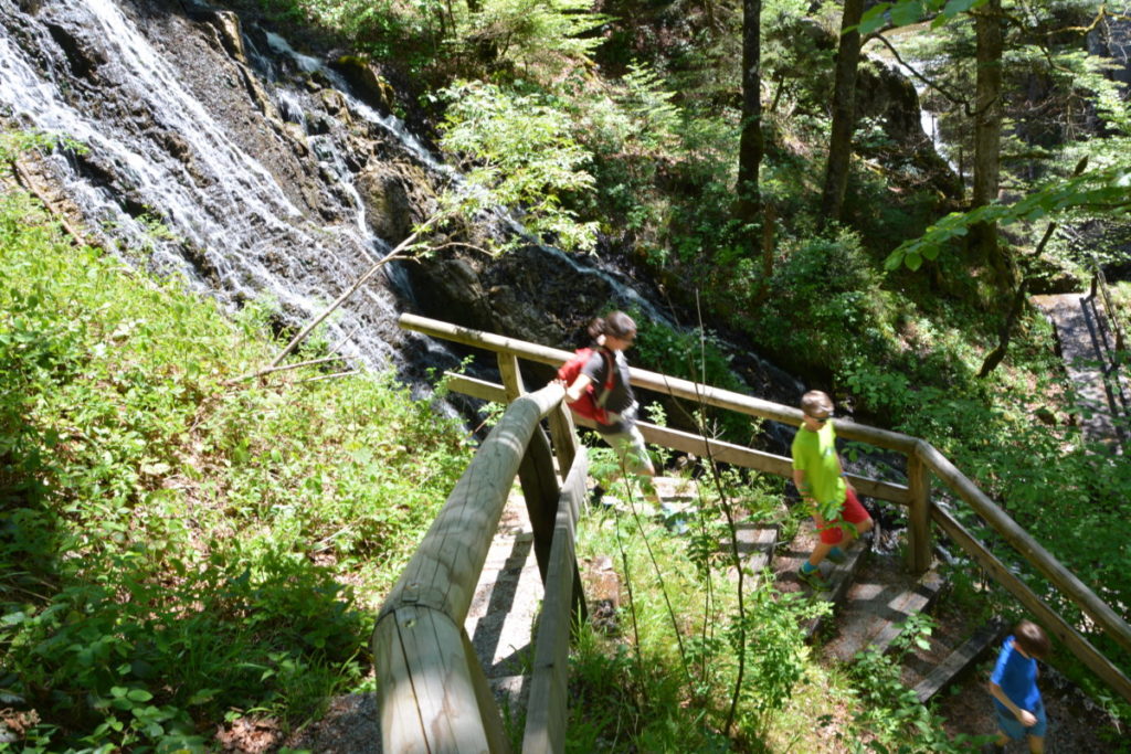 Wasserfall Tegernsee wandern - auf dem Weg zum Rottachfall